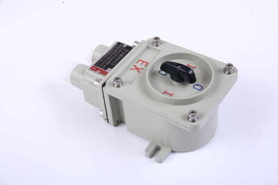 50/60HZ de voltaje y 2 polos de interruptor a prueba de explosión hecha de aluminio de grado marino para ambientes hostiles