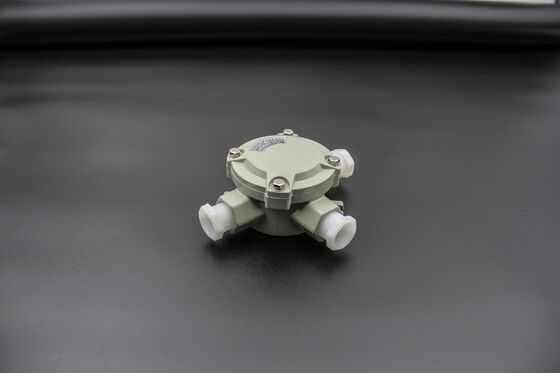 IP66 Aluminio fundido resistente al agua 220V/380VAC 1-5Way Explosion Proof Junction Box para el área de peligro de la industria de almacenes