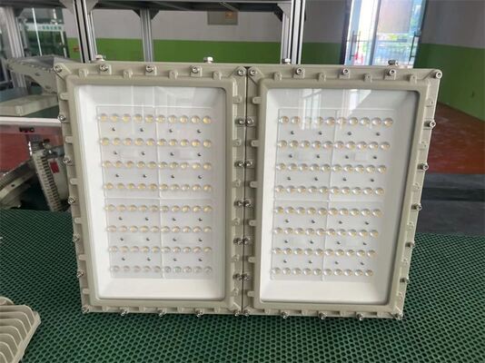 IP66 Inundación industrial a prueba de llamas,ATEX 50-240W, 140lm/W Eficiencia luminosa IECEx Zona 1 y 2 Calificado, 5 años de garantía de servicio