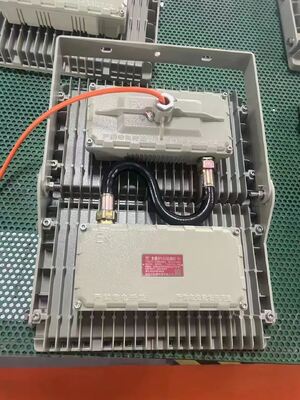 Proyector de luz LED a prueba de explosión bombillas de iluminación de 10-400 Watt ángulo del haz de luz LED de 120 grados ATEX/IECEx