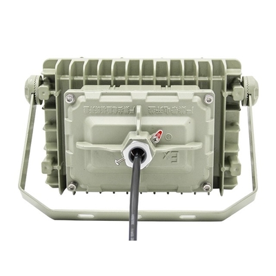 Luz de inundación LED a prueba de explosión AC100-277V de voltaje 50w y nivel de protección IP66 para zonas industriales y de gas de petróleo