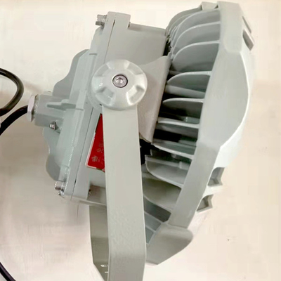 Luz de bahía alta LED a prueba de explosiones colgante UFO 100W 200W 60W Tri-prueba resistente a la corrosión para industrial
