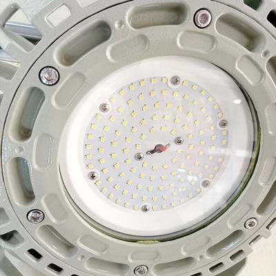 Luzes de gran calado LED a prueba de explosión adecuadas para áreas de producción y almacenamiento de pintura química con salida de corriente estable