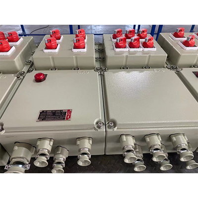 Paneles de control ignífugos de acero al carbono adaptados a sus necesidades
