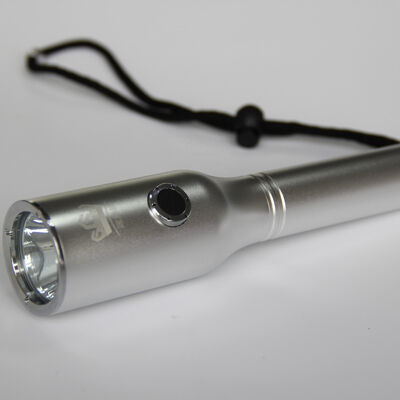 Luminaria industrial a prueba de explosiones de 3000-6500K diseñada para áreas de aplicación 22 peligrosas, garantizando seguridad e iluminación